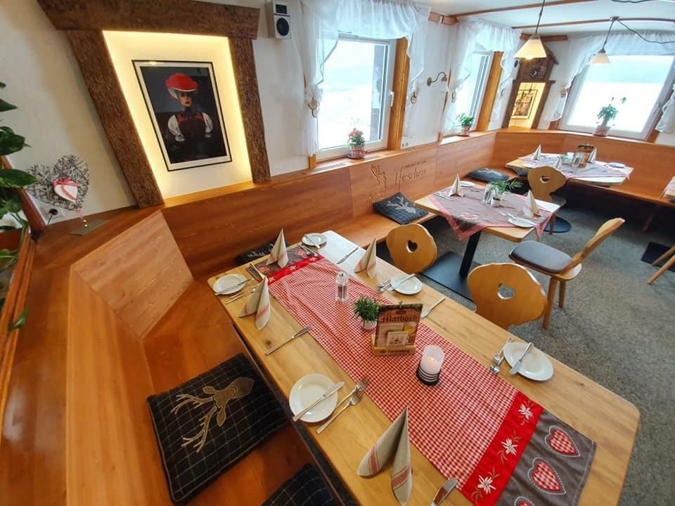 Gasthaus Zum Hirschen Фуртванґен Екстер'єр фото